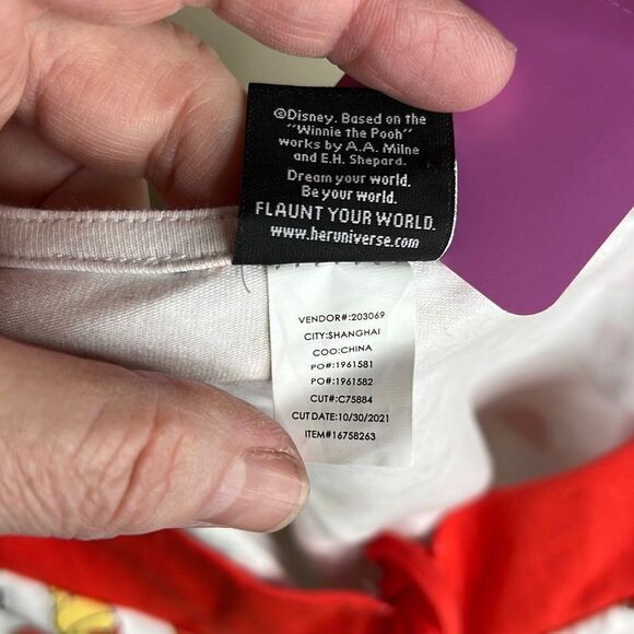 ❤️Her Universe Disney Winnie The Pooh Hearts Strappy Tank Top Size Large - Picture 5 of 7
